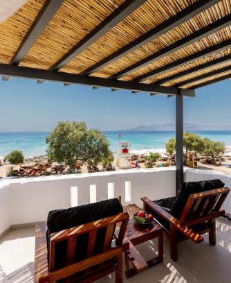 Agios Prokopios Apartment | Deep blue suites