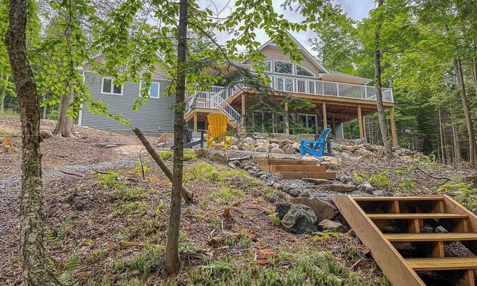 Armour Cottage | Deer Lakehouse - West Exposure, Unltd Wi-Fi