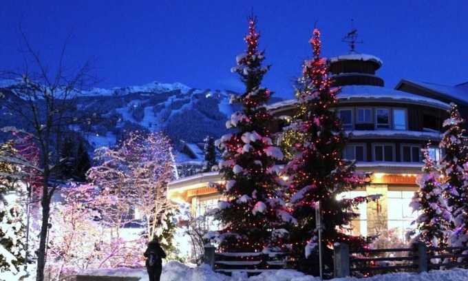 Village North Condo | Deer Lodge updated 2 Bed/Bath in Heart of Whistler Village