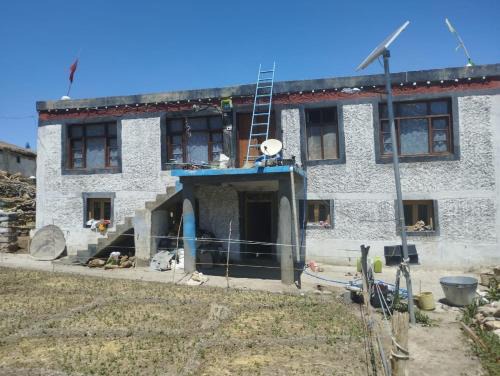 Losar House | Delek Homestay Losar