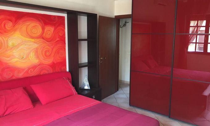 Civitavecchia Apartment | Delfino House - Old Town within walking distance of the Beach, Harbor and Railroad