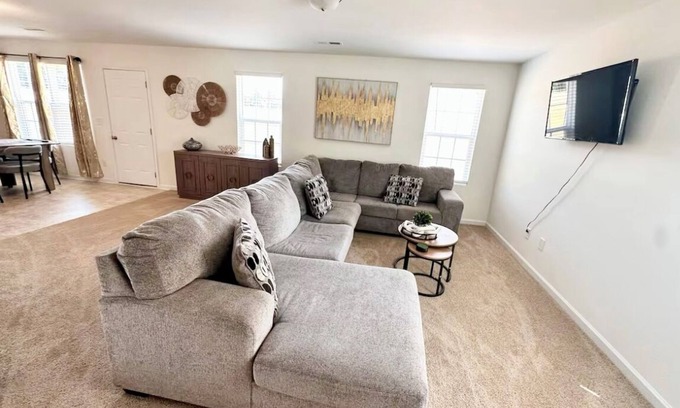 Greensboro House | Delightful 4-bedroom house near NC A&T
