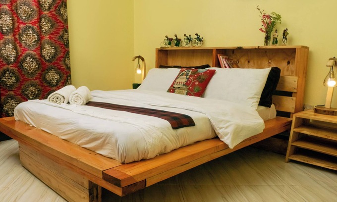 Arusha Bed & Breakfast | Delightful bed & breakfast with WiFi in Arusha