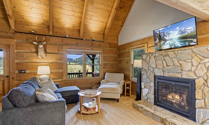 Blowing Rock Cabin | Delightful Cabin near Blue Ridge Mountains