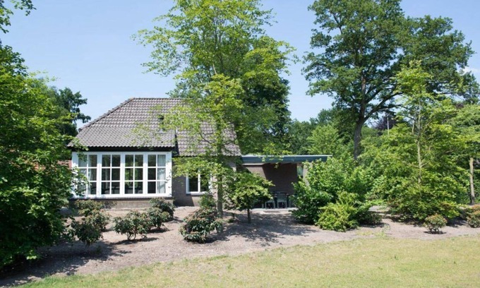 Uden House | Delightful villa in the middle of nature with your own outdoor hot tub!