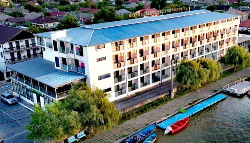 Sulina Hotel | Delta Palace