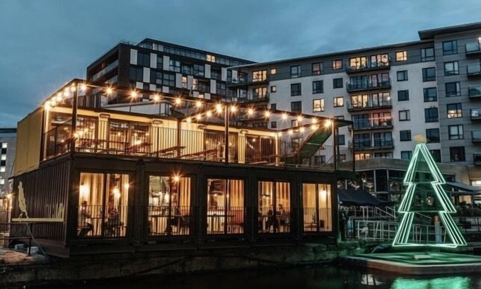 Leeds Apartment | Deluxe City Centre Apt Balcony View & Free Parking