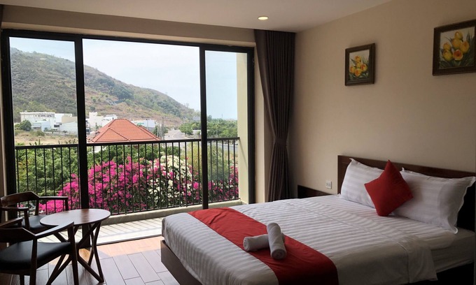 Nha Trang House | Deluxe Double room - Mountain View