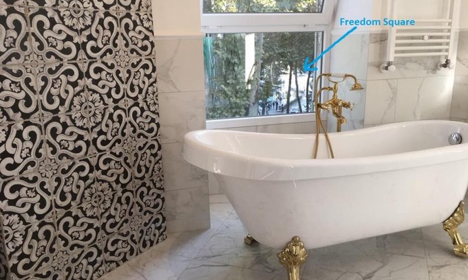 Tbilisi City Centre Apartment | Deluxe Prince Machabeli Suite