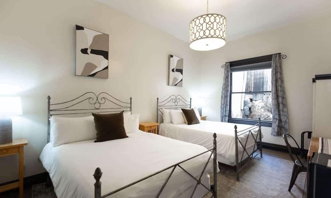 Bisbee Hotel | Deluxe Room at The Block