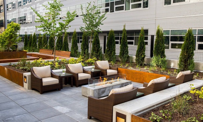 South Lake Union Apartment | Deluxe Studio + 24 Hour Business Center + Free Breakfast | Walk to Lake Union
