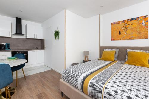 Mulhouse Apartment | Deluxe studio tout équipé - hyper centre historique