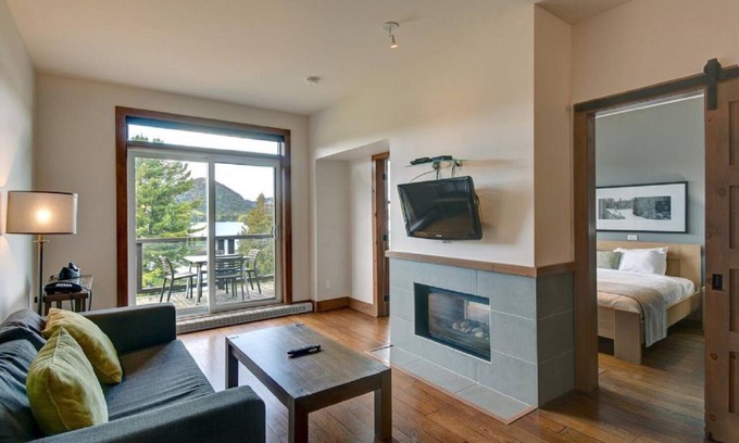 Lac Superieur Village Condo | Deluxe Suite - View on Lake & 6 Min from Tremblant Versant Nord