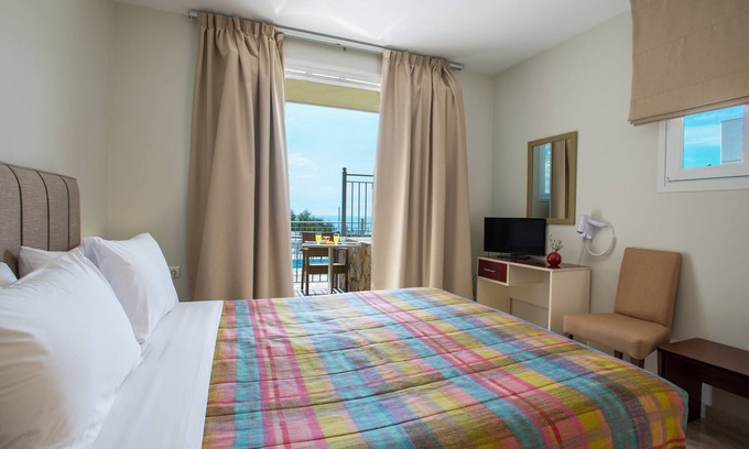 Zalongo Bed & Breakfast | Deluxe Suite with Sea View, Preveza