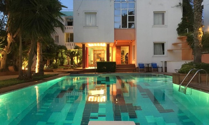 Glyfada Villa | Deluxe Villa in Glyfada with Pool