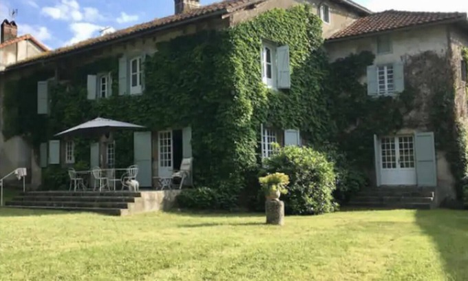 Saint-Constant-Fournoules Villa | Demeure de charme avec piscine