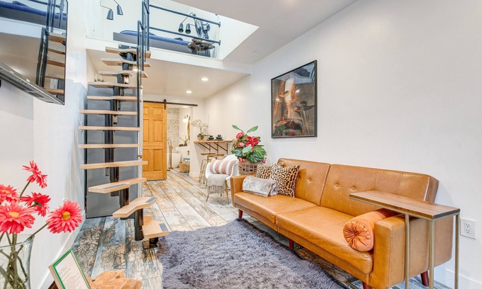 Capitol Hill Apartment | Denver Tiny House: Walk to Cafes, Bars, Eateries!