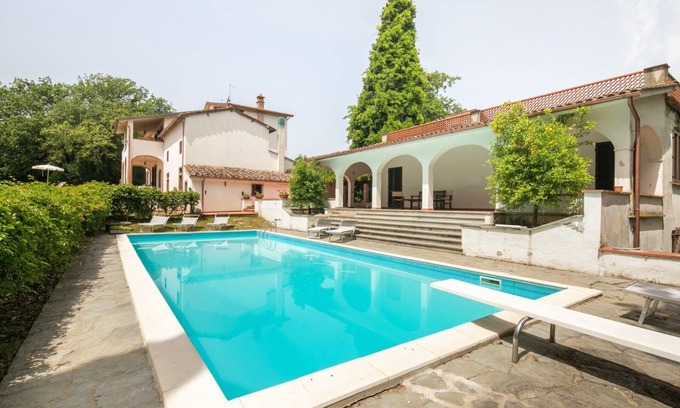 Santa Maria a Monte Villa | Deodara in Santa Maria a Monte , Toscana