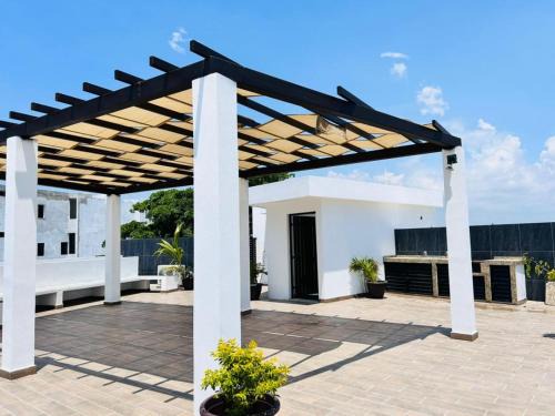 Lomas de Mazatlan Apartment | Depa super céntrico en zona dorada by G P S rentas