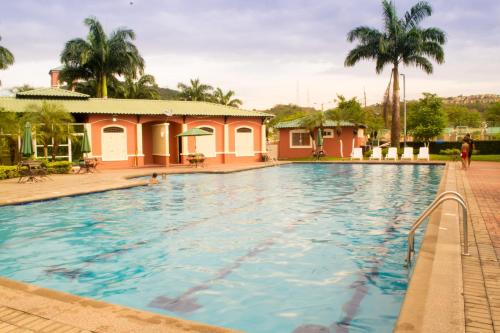 La Aurora Apartment | Departamento entero de 3 dormitorios en urbanización privada con garaje y seguridad 24h