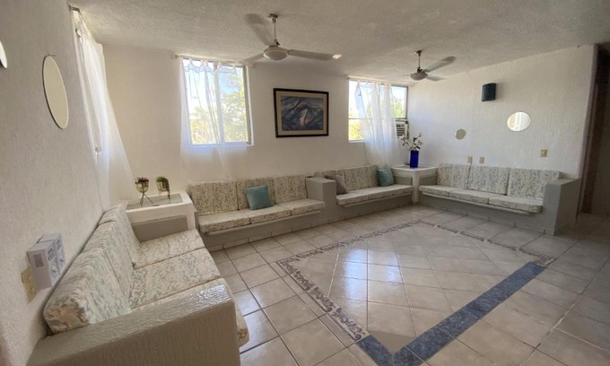 Crucecita Apartment | Departamento Privado a 5 minutos de la Playa