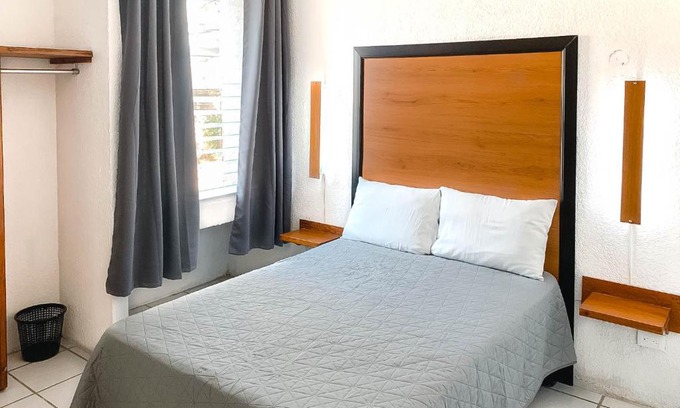 Puerto Vallarta Apartment | Departamentos 1E