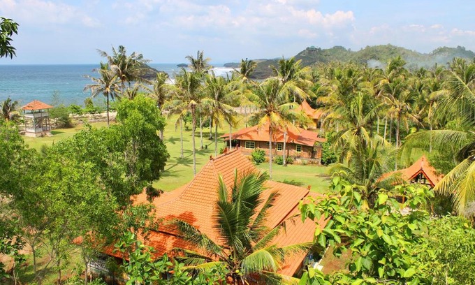 Watukarung Resort | Desa Limasan Resort