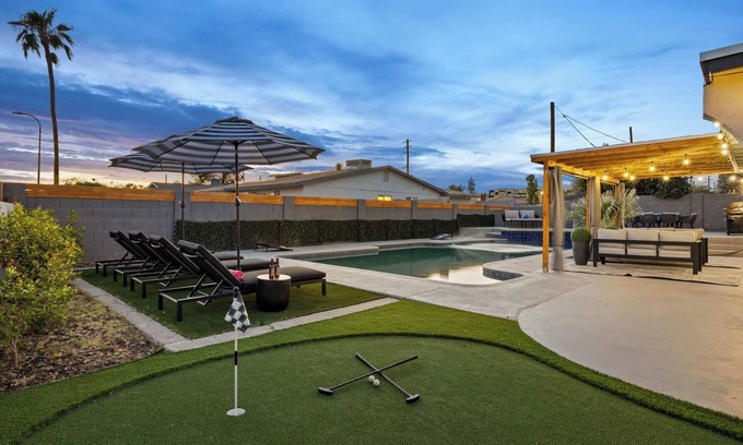 Pointe Scottsdale House | Desert Dreaming: Luxe Retreat w/Pool & Hot Tub!