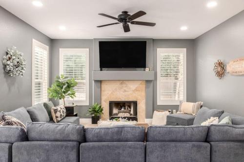 Arrowhead Ranch House | Desert Oasis