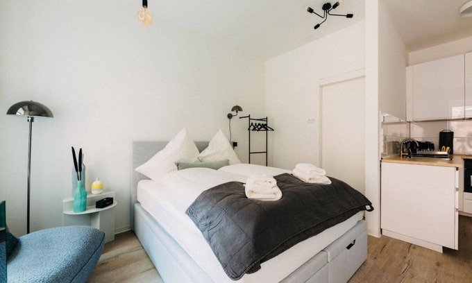 Friedrichstadt Apartment | Design apartment with smart living & comfort