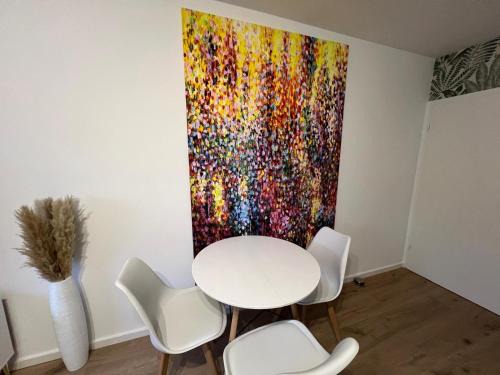 Old Town Apartment | Design-Apt Köln City mit Beamer