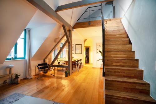 Lindenau Apartment | Design Studio in Hinterhof-Remise