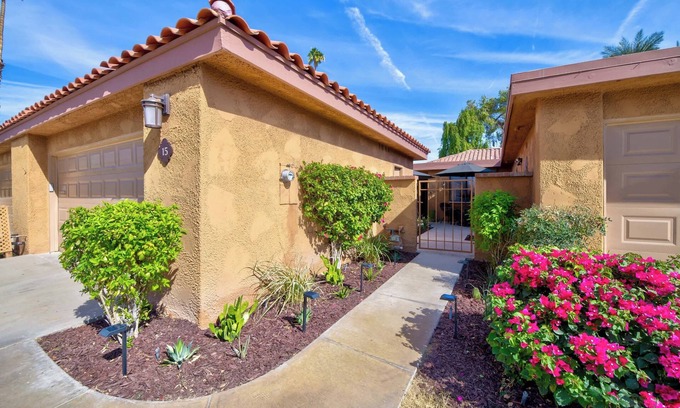 Rancho Mirage Condo | Designer Seville Condo w Golf Mountain Views