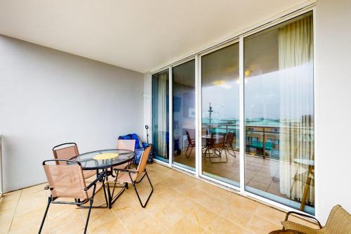 Fort Walton Beach Hotel | Destin West Gulfside Villa V402