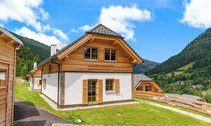 Donnersbachwald Ski Chalet | Detached chalet with sauna and garden