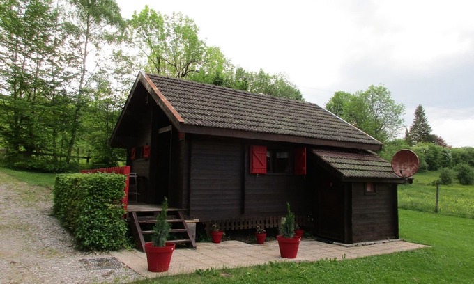 Pont-du-Navoy Ski Chalet | Detached chalet built on 1 hectare in the countryside in a village in Jura