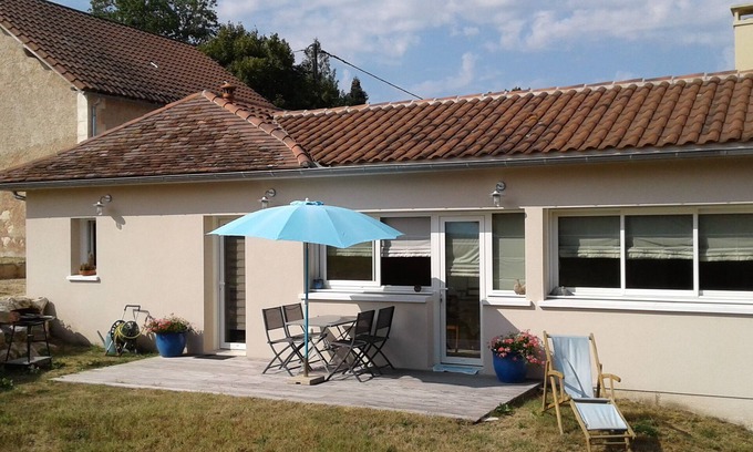 Maurens House | Detached house with access to private fishing pond
