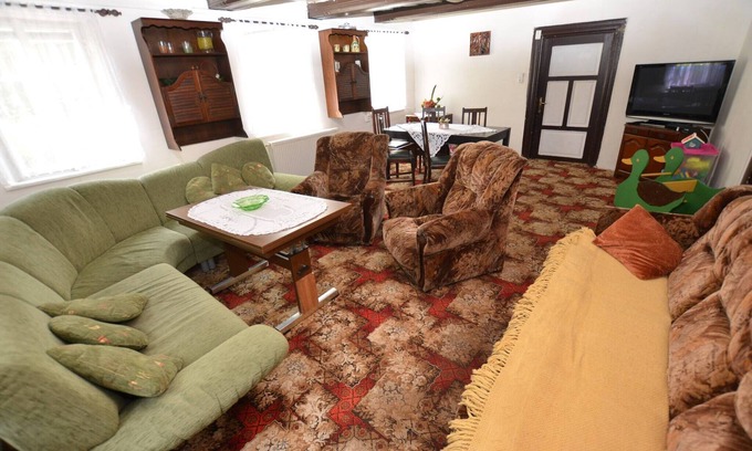 Krasna Lipa House | Detached holiday home with 5 bedrooms and billiards in northern Bohemia