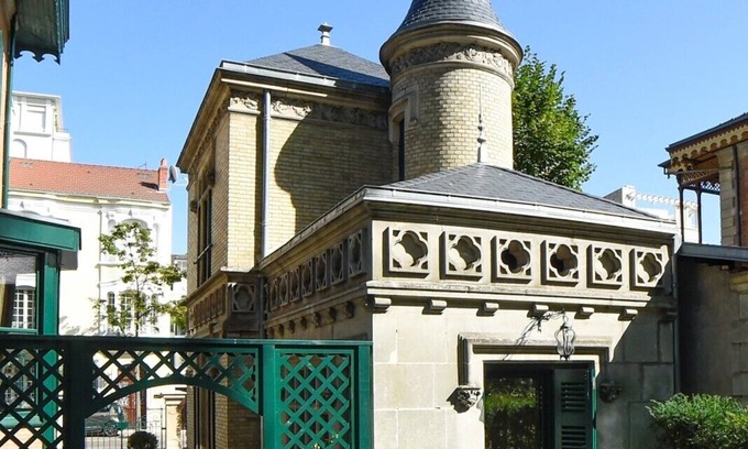 Thermal House | Detached house in the center of Vichy