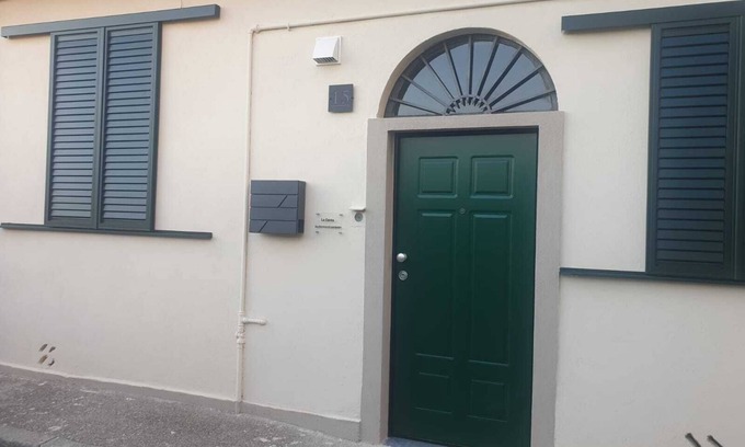 Livorno Apartment | Detached house near the sea