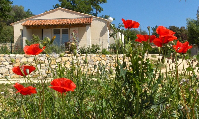 Bessas House | Detached house, playground, table tennis, heated swimming pool, pétanque, fitness