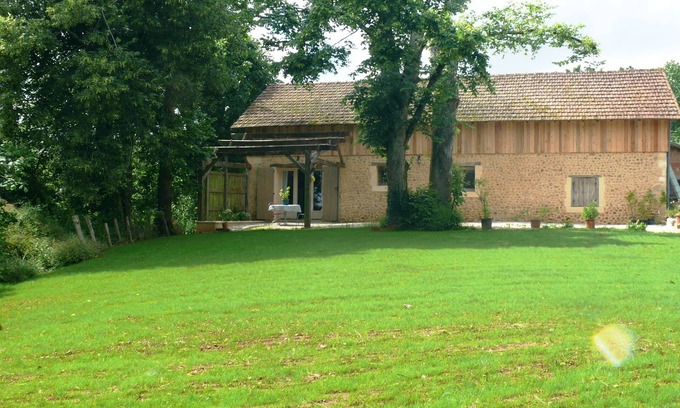 La Douze House | Detached house with shaded terrace, large plot, quiet.