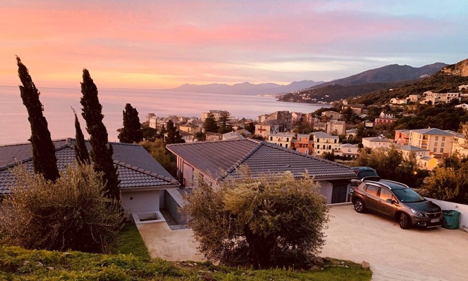 Erbalunga Villa | Detached villa - 2 south-facing terraces - Exceptional sea view - 5 minutes from the beach