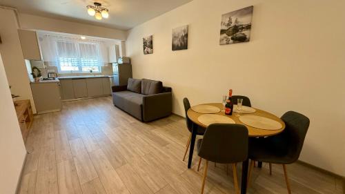 Popesti-Leordeni Apartment | Deterra Studio 70 next to Metro Station Berceni