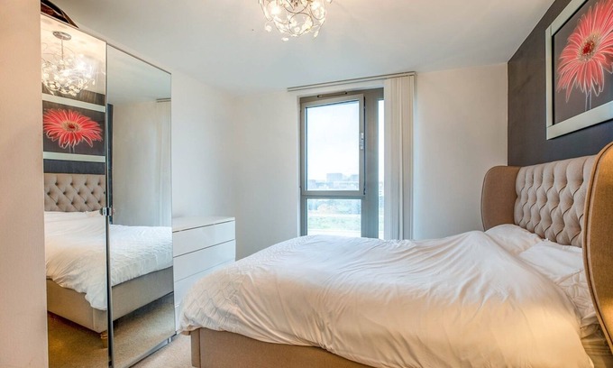 Greenwich West Apartment | Deuces2lets - 3Bed in Greenwich