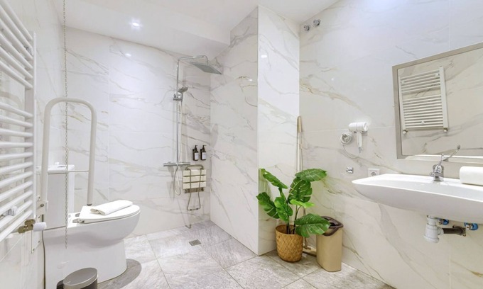 Deustuko San Pedro-Erribera Apartment | Deustown apartments for 8