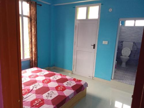 Chachyot House | Devanchal Homestay