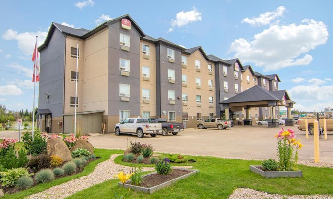Fox Creek Hotel | Devonian Hotel and Suites