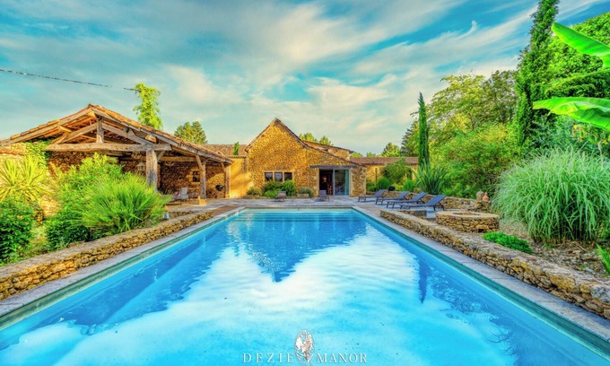 Cendrieux Villa | Dezie Manor Grange and Gardens near Sarlat la Caneda
