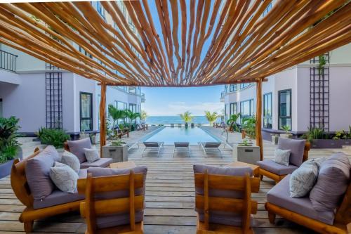 San Pedro Hotel | Diamante Beachfront Suites